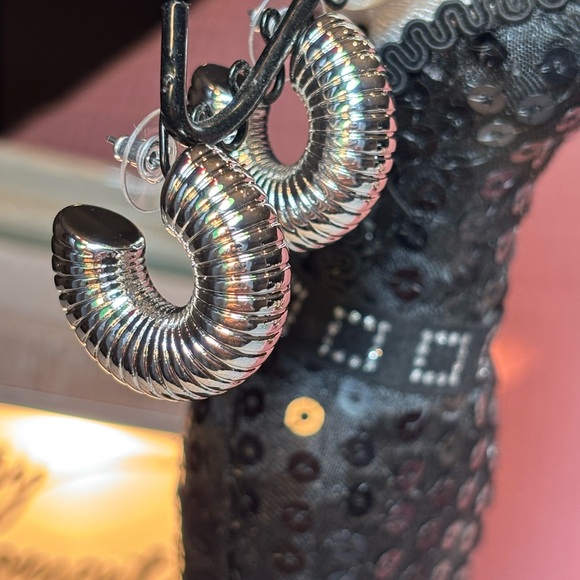 NWT Embraceable Silver Earrings Hollow Style Hoops Chunky - Picture 5 of 7